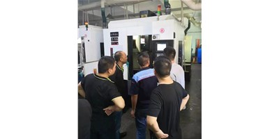 必赢国际精机年终保养运动顺遂开展，，，，，，包管机床高效运转